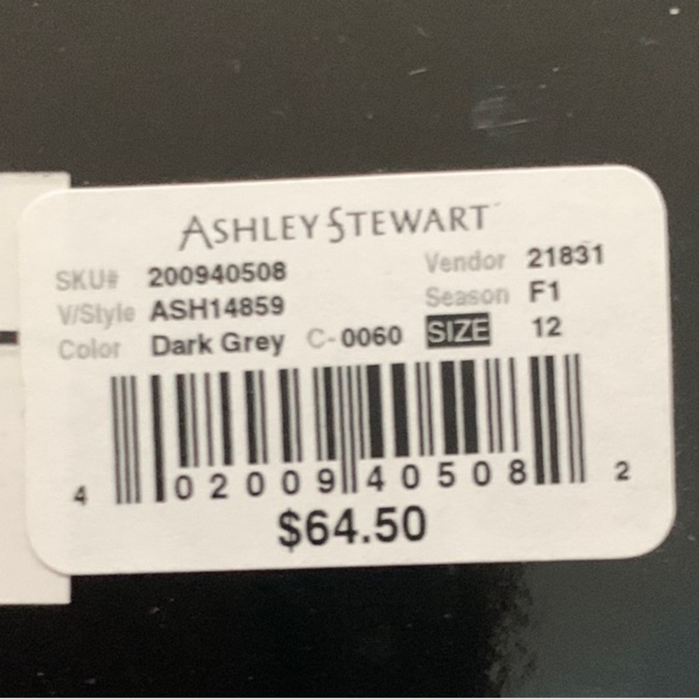NIB Ashley Stewart Gray Quilted Heeled Boots - Picture 7 of 7